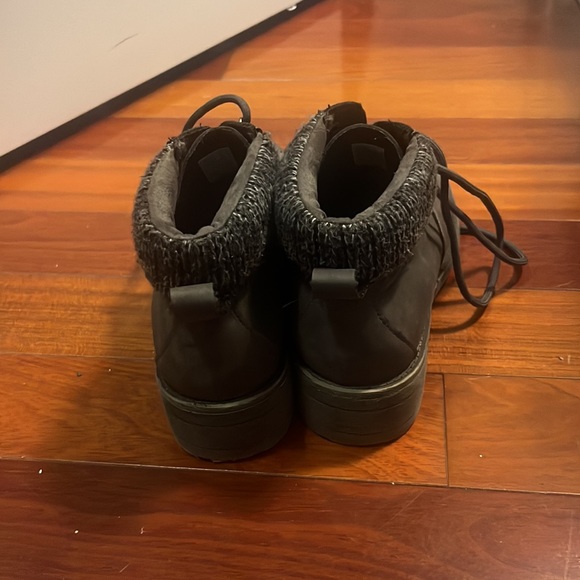 Booties - Picture 3 of 4